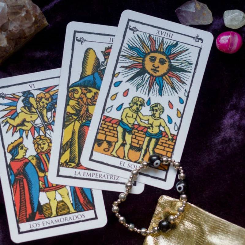 America's Scottish Psychic | Introduction To Intuitive Tarot | Classes